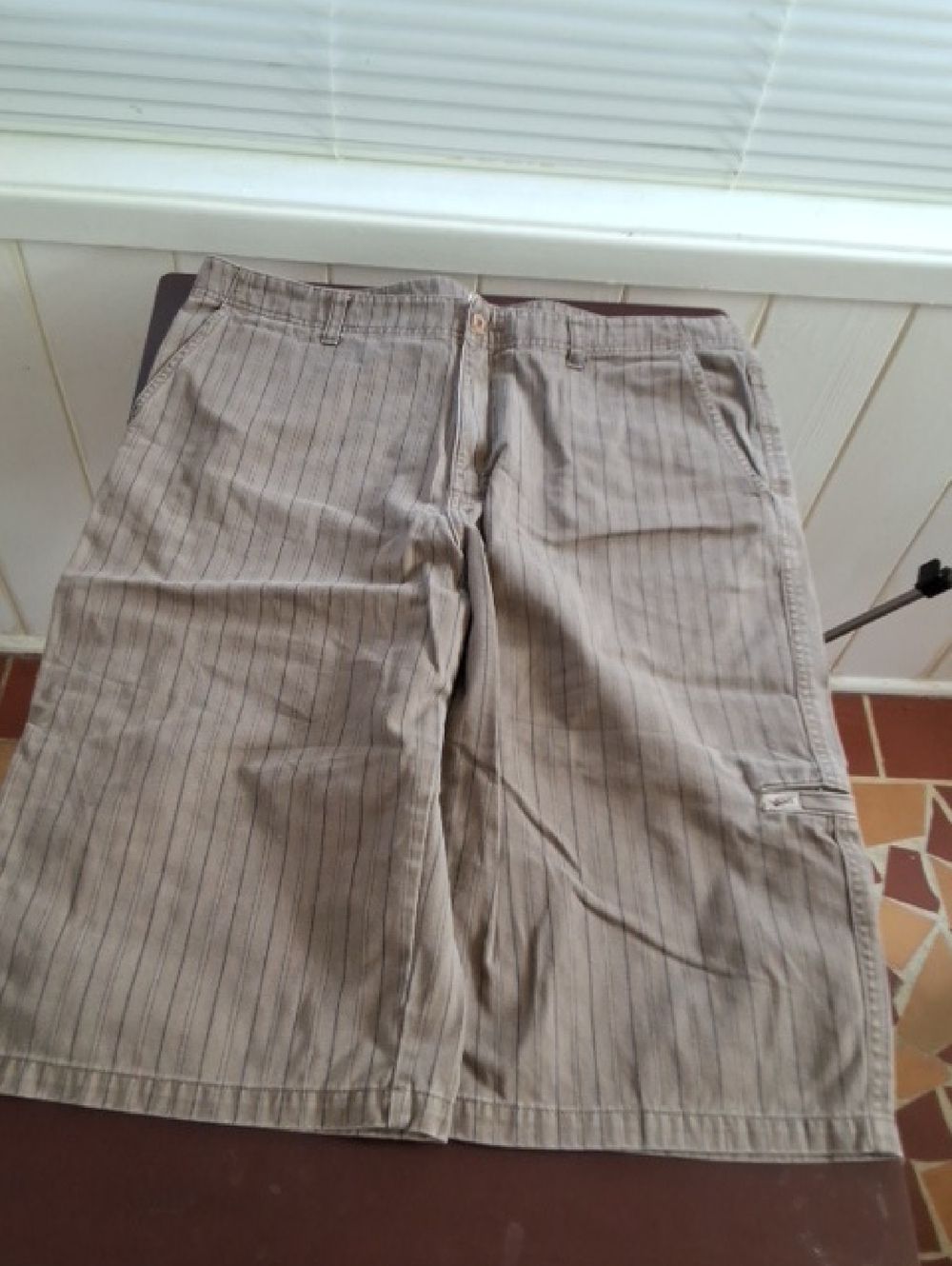 Vans Men's Tan Pinstripe Cargo Shorts